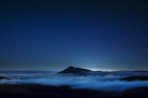 Sea of Clouds, as seen from Mikaeri Ridge – Photo: 8tabi.style