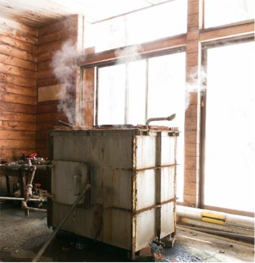 Geothermal Dyeing Pot – Photo: Geothermal Dyeing Research Institute, Inc.